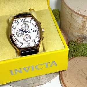 Invicta Men’s Specialty Gold Tone 3 Color Straps